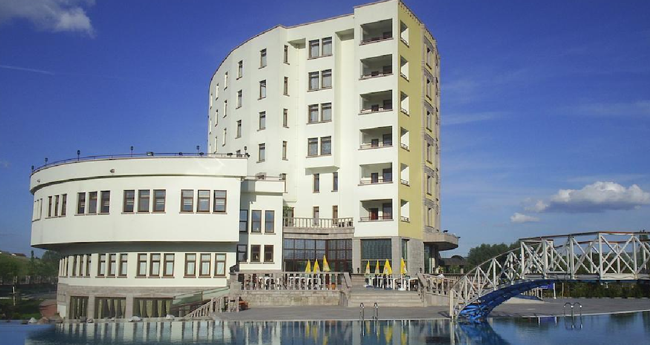 Ankaranin unlu oteli icradan satisa cikti k7Dg8az9